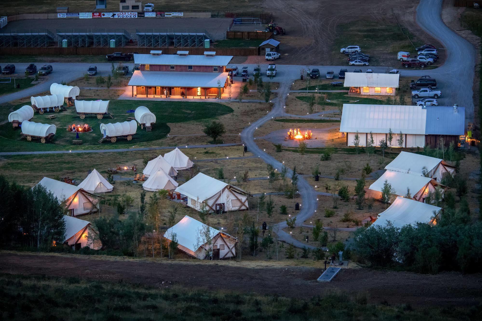 Conestoga Ranch Glamping Resort Garden City Exterior foto